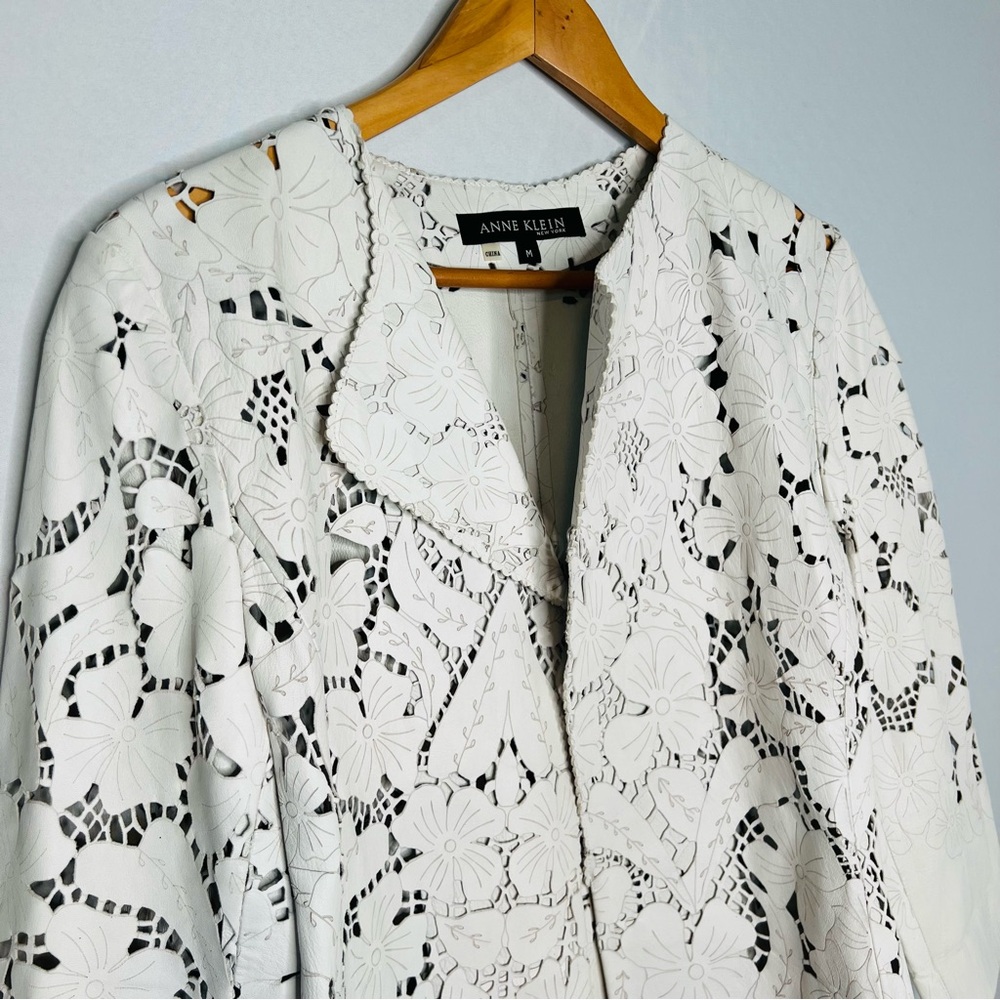 Anne Klein White Laser-Cut Floral Leather Jacket - Picture 5 of 11